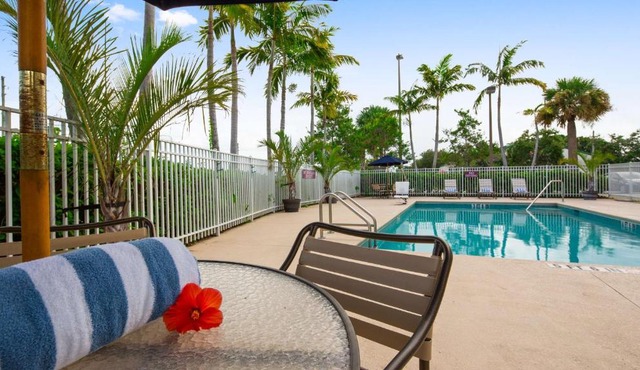 Best Western Plus Sebastian Hotel & Suites