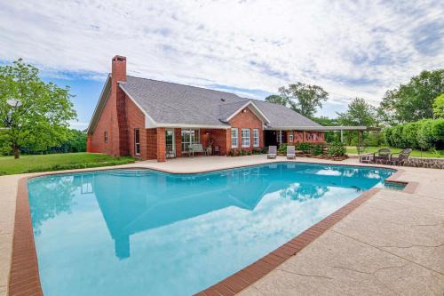 Beverly Hill Guest House: Near Winnsboro, Texas