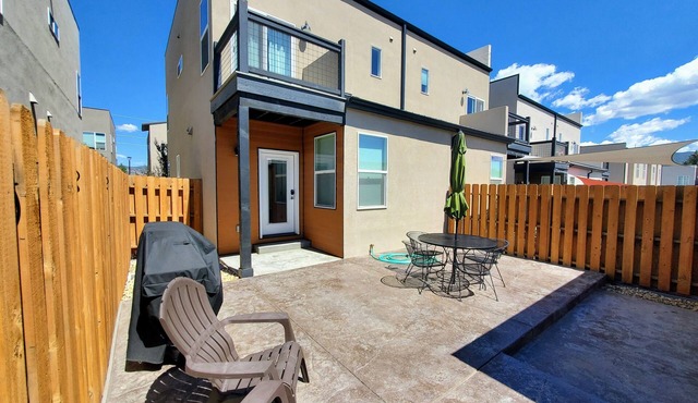 Bike, Ski, Fish & Stay at a 3Bed/2Bath Townhome in Salida Close to Downtown