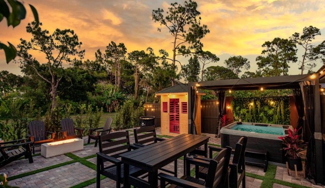 Black Vanilla Luxe Retreat - Sauna, Cold Plunge & Pure Relaxation