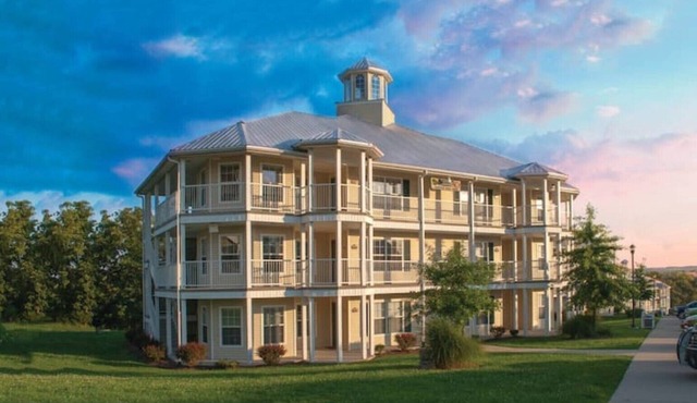 Branson Fabulous 2BD/2BA – Pool and Full Kitchen