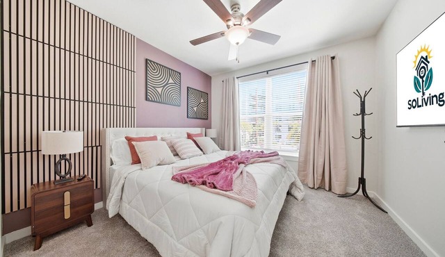 Bright 2BR/2BA Tampa Haven: Productivity & Relaxation