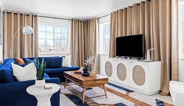 Bright & Modern King Retreat | Sloans Lake | 30Day