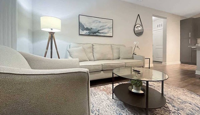 Brilliant Westshore Haven - Lush Courtyard Views