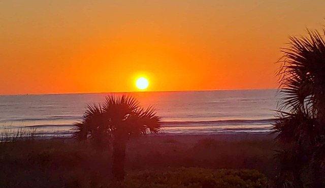 Cape Canaveral Oceanfront Beach Retreat-Gated Condo with Southern Sun Exposure