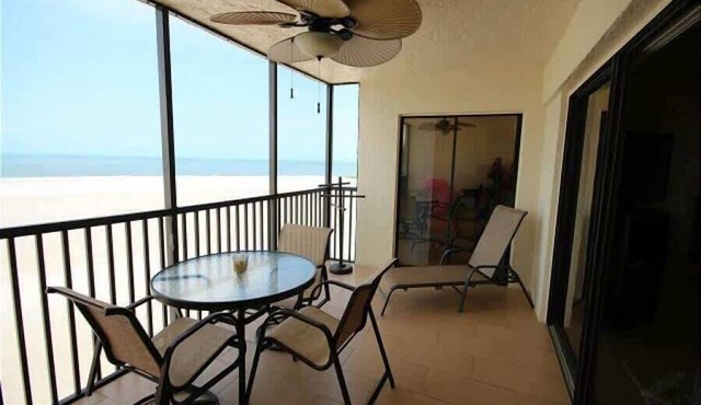 Carlos Pointe #531 Cozy Beachfront Condo
