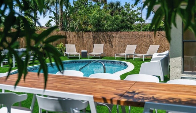 Casa christina i 5 min to beach i tropical pool