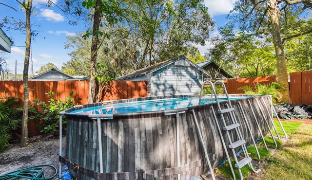 Casa De Sarasota Cozy, fun and discreet getaway.
