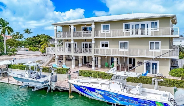 Casa Del Mar: A spacious 5-bedroom canal retreat in beautiful Islamorada.
