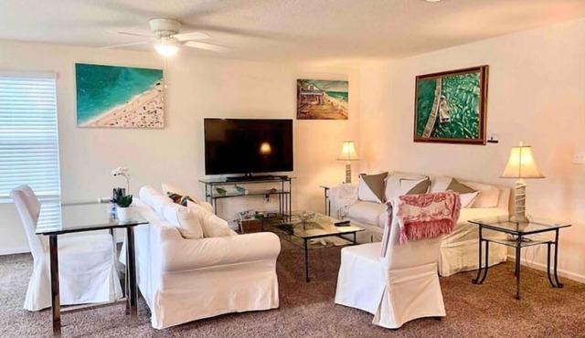 Casa Del Mar coastal near all pup friendly
