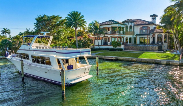 Castle on the Bay Estate-St. Armands-Lido Beach-6 BD-Pool-Spa, Boat-Jet Ski Dock