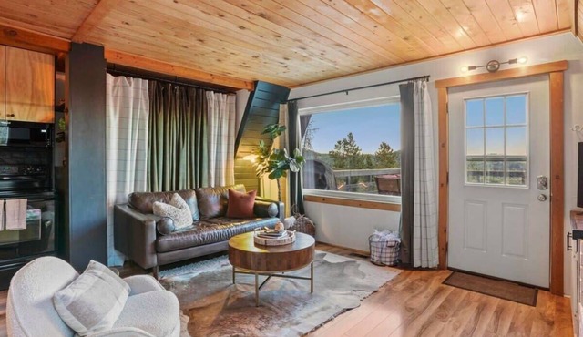 Cedar Mountain Lodge W/Hot Tub, Views And Wildlife