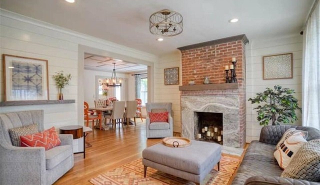 Central Beltline Beauty. Designer home w/Lockoff inlaw.