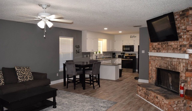 Centrally located home away from home w/quick access to food, drinks, and fun!