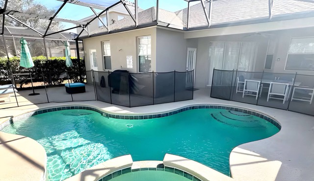 Champions retreat - Fantastic 5-bed pool home with jacuzzi spa in Haines City