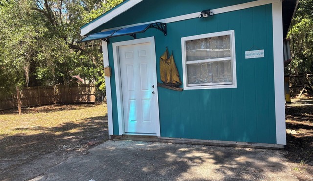 Charming 1-Bedroom Retreat in the Heart of Town
