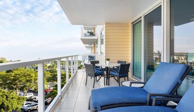 Charming 3-bedroom Gulf-view villa with many amenities in amazing Marco Island
