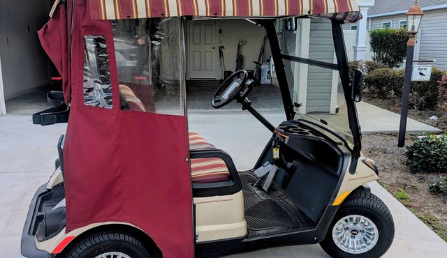 Charming 3 BR 2 Bath Courtyard Villa in The Villages Florida Gas Golf Cart