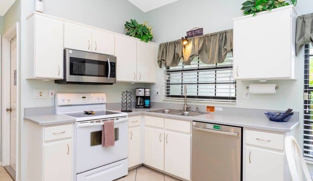 Charming 3Bd w/Pool Close to Disney @ 7826 Indian Ridge