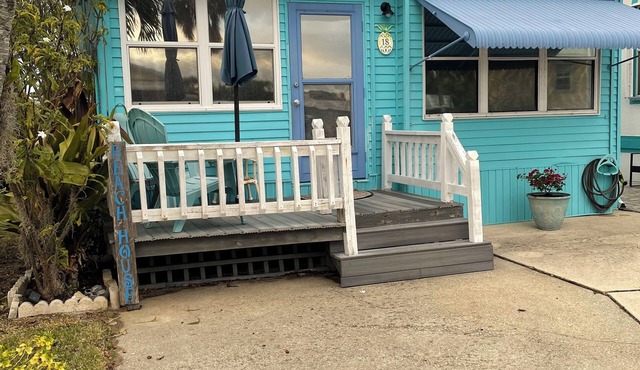 Charming Beach Cottage in Windmill Village located on Hutchinson Island.