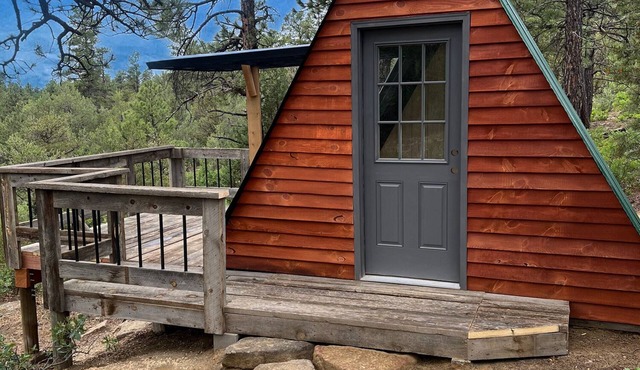 Charming Convertible A Frame Cabin 1-bedroom cabin in Boncarbo