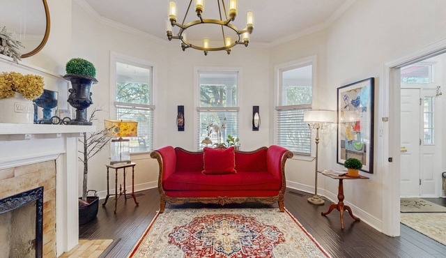 Charming Victorian home with modern comforts & steps from parks