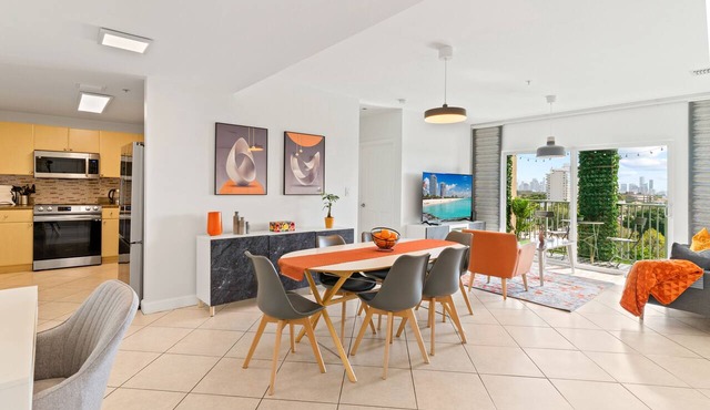 Chic 2BR2BA Apt Near Coral Gables
