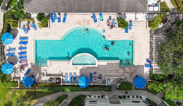 Clearwater Condo with King Bed, Pool, & Gym - Gated Community
