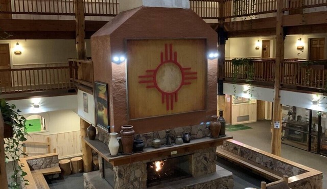 Close to the lifts/middle of town 2BR/2BA , sleeps 6, Great Reviews