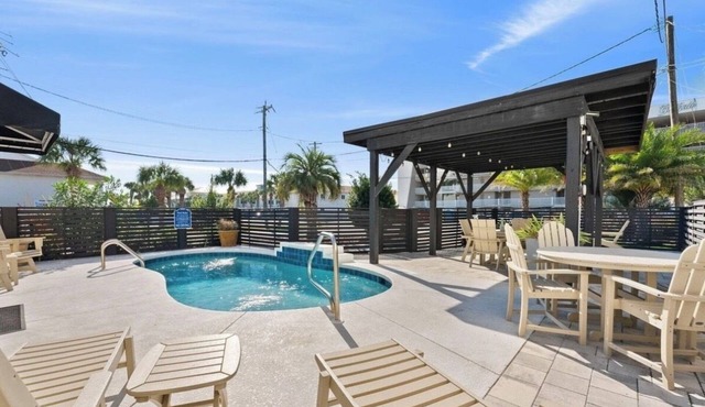 Coastal Modern Oasis with Private Pool, Golf Cart, Putt-Putt | Steps to the Gulf