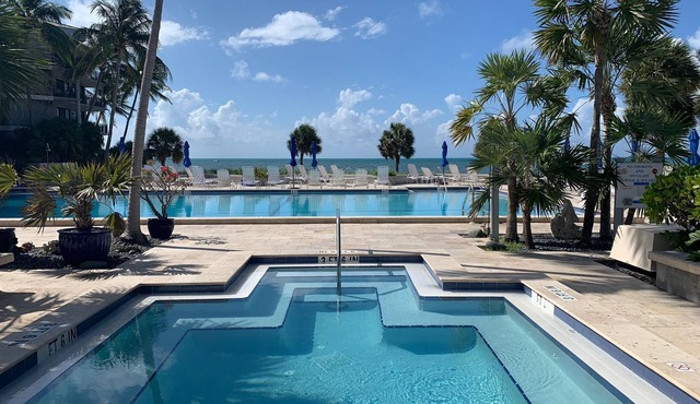 Come escape to Island Time Hideaway - Wonderful monthly renovated rental