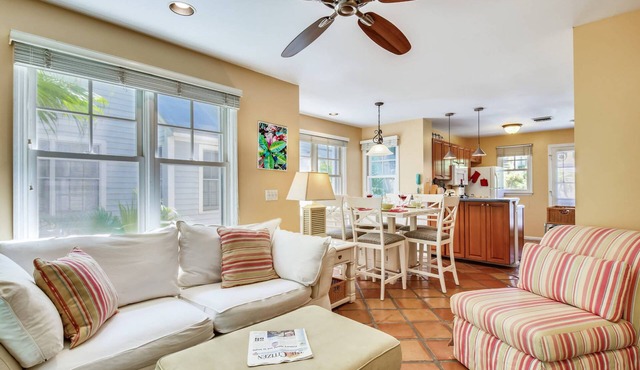 Cottage by the Pool by AvantStay | w/Balcony, BBQ & Shared Pool!