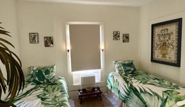 Cottage in central Arcadia available for long term stays