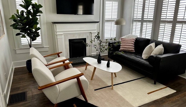 Cottage, Parking, MTSU, downtown Murfreesboro