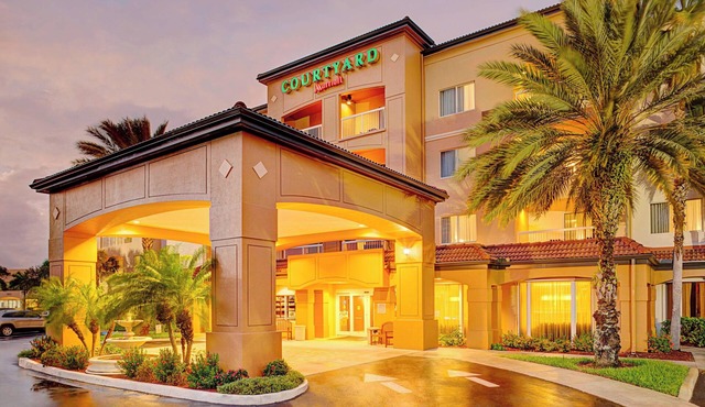 Courtyard by Marriott West Palm Beach Airport