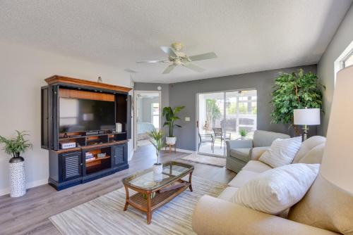 Courtyard Villa w/Lanai & Community Amenities!