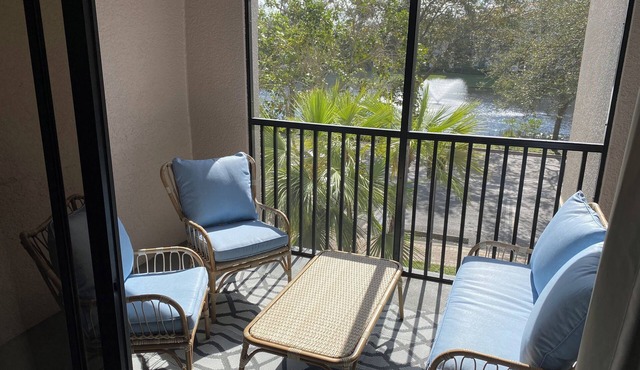 Cozy 1-bedroom condo with AC in pleasant Palm Beach Gardens