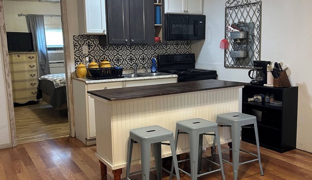 Cozy 1-bedroom bungalow in beautiful Longview