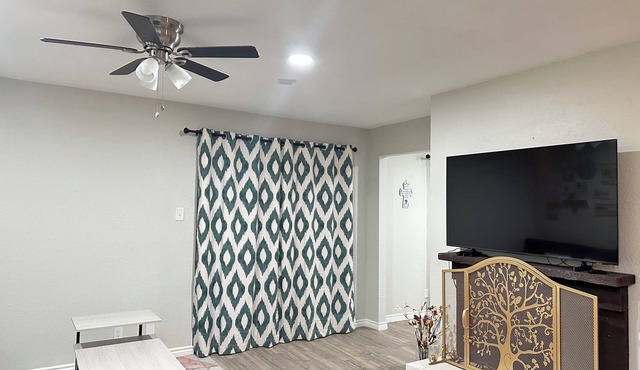 Cozy 1-bedroom condo with an office