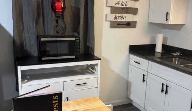 Cozy 1-bedroom studio in serene Mount Dora with AC