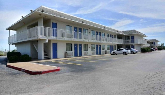 Cozy 2-bed Room|Free Parking & Wifi