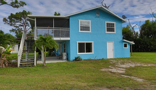 Cozy 2-bedroom downstairs unit in a house in Saint James City Pine Island