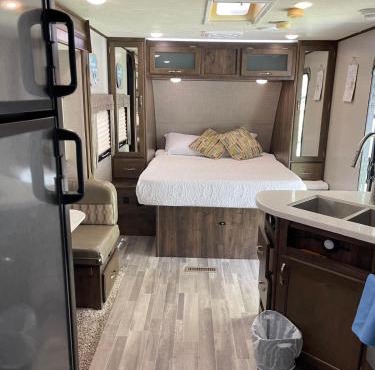 Cozy Caravan near Capitol FSU FAMU