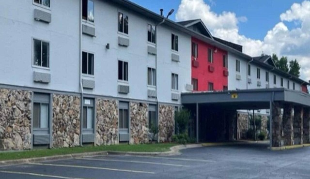 Cozy King Bed|Free Parking &Wifi,TV