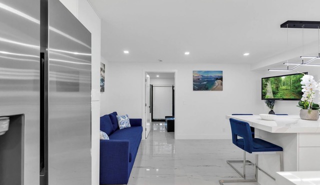 Cozy/Modern 1-bedroom condo in beautiful Deerfield Beach