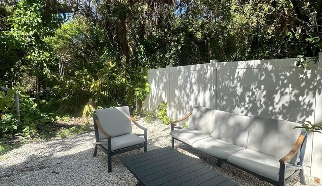 Cozy Studio in Prime Tampa/St. Pete Spot