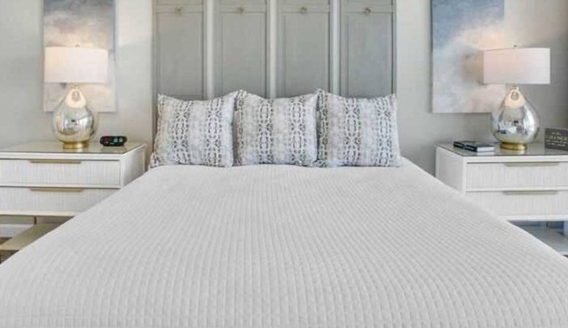 Crystal View 201 3 Bedrooms | 3 Baths | Accommodates 12 | Pet Friendly Beach Service