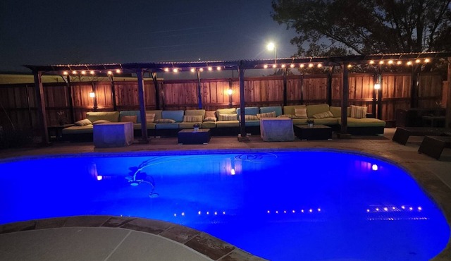 Dallas AT&T Stadium/Private pool Oasis/3 bed Home