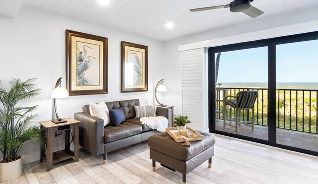 Direct Oceanfront Condo | Balcony, Heated Pool + Putting Green 🍹🏝️