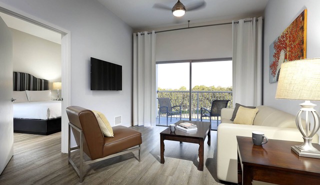 Dog-Friendly One-Bedroom Apartment near Disney